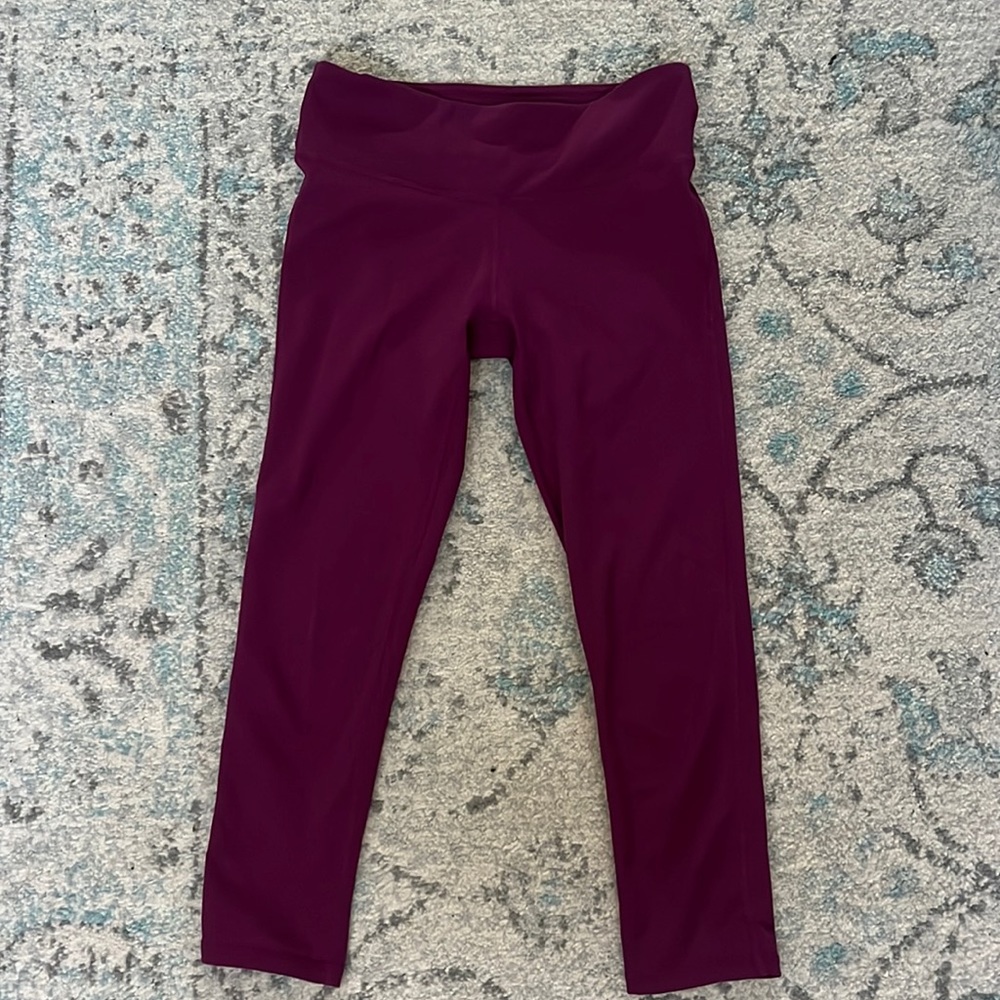 Fila XS purple leggings (capris)